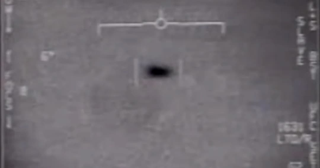 กองทัพเรือสหรัฐฯ ยืนยัน คลิปนักบินพบ “วัตถุบินได้ที่ระบุเอกลักษณ์ไม่ได้ (UFO)” เป็นของจริง