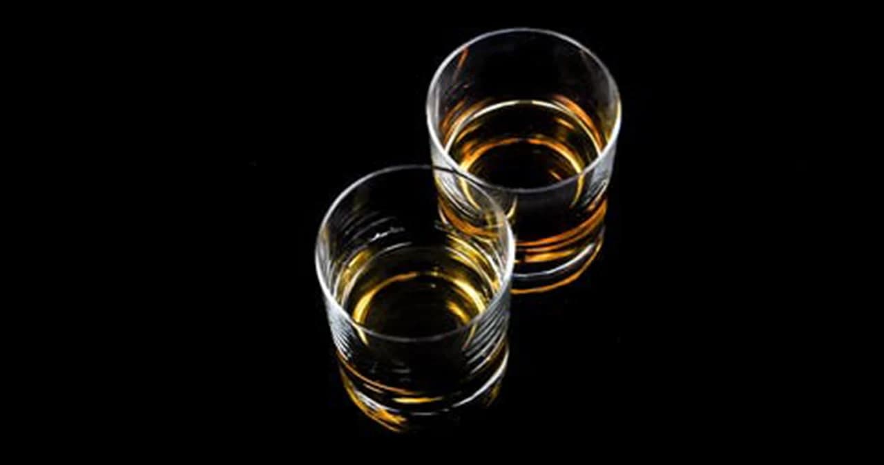 รู้จักภาวะ Alcohol intoxication ช็อกจากการดื่มสุรา