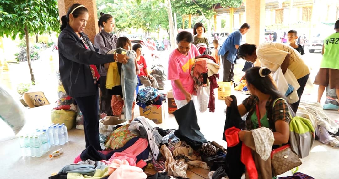 ชาวอุบลฯ ขอบคุณชาวฉะเชิงเทรา ถึงน้ำใจที่ร่วมบริจาคเสื้อผ้าช่วยในยามเดือดร้อน