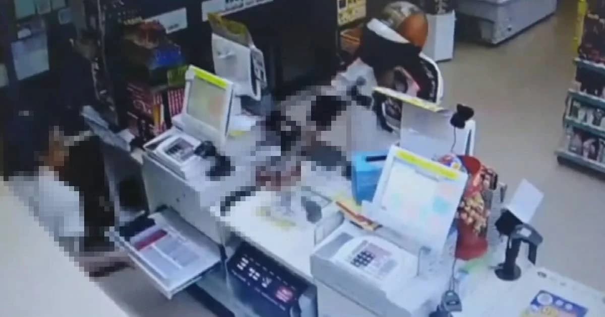 รวบ! สาวควงมีดพร้าบุกปล้นร้านสะดวกซื้อเมืองคอนกลางดึก รับหาเงินใช้หนี้