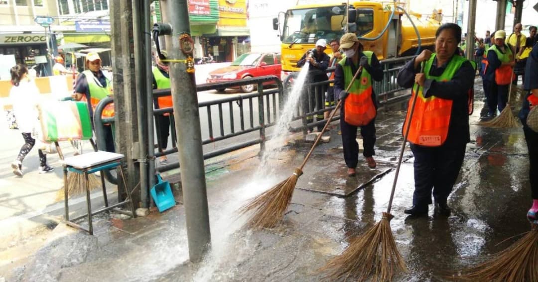 ปลัดกทม.งัด12มาตรการ สั่ง 50เขตเร่งลดฝุ่น PM2.5 “ห้ามจอดรถริมทาง-ล้างถนน”