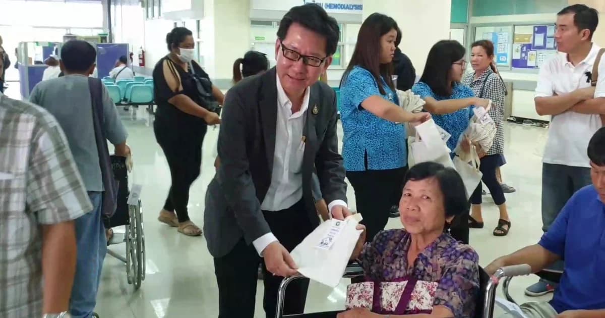 ชาวเชียงใหม่เริ่มใช้บริการโครงการรับยาใกล้บ้านแล้ว 3 โรค 17 ร้านค้า