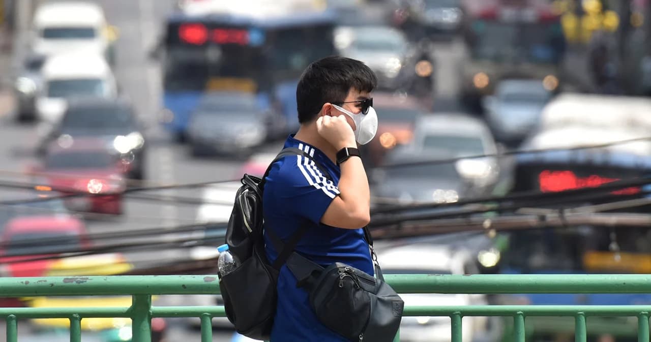 อากาศนิ่ง เช้านี้ฝุ่นพิษ 36 พื้นที่ ขณะที่ภาคใต้มีฝนตกหนัก