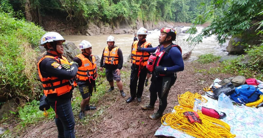 เร่งทำตาข่ายดักซากช้าง 11 ตัว แข่งกันเวลาหลังในพื้นที่มีฝนตกหนัก