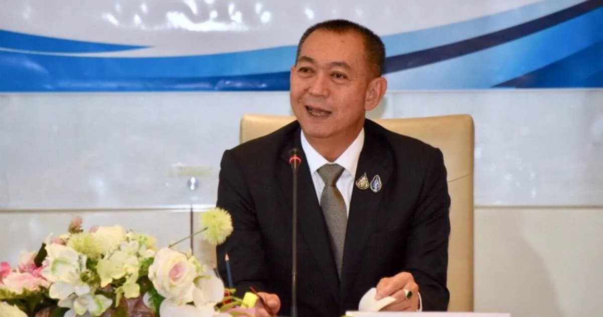 “เฉลิมชัย” วูบขณะม็อบหนุน-ม็อบต้านแบน 3 สารเคมีประจันหน้ากัน