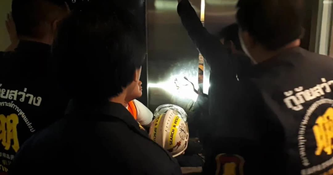 นร.หญิง ม.5 สงขลา 12 ราย ทัศนศึกษาลำปาง ติดในลิฟต์ที่พัก ปลอดภัย 8 สาหัส 4 ราย