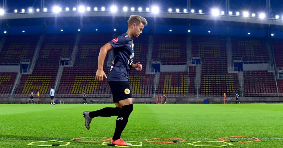 ธีราทรพร้อมลงสนาม ช่วยช้างศึกดวลยูเออี