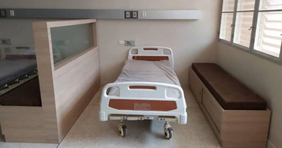 รพ.คูเมือง บุรีรัมย์ พลิกโฉมเตียงห้องรวม หวังดูแลทั้งผู้ป่วยและญาติที่เฝ้าไข้