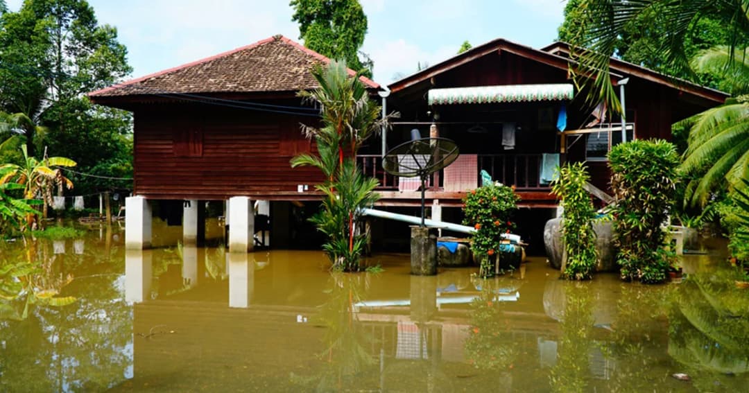 ชาวพัทลุงอ่วม 30 ครอบครัวถูกน้ำท่วมขัง