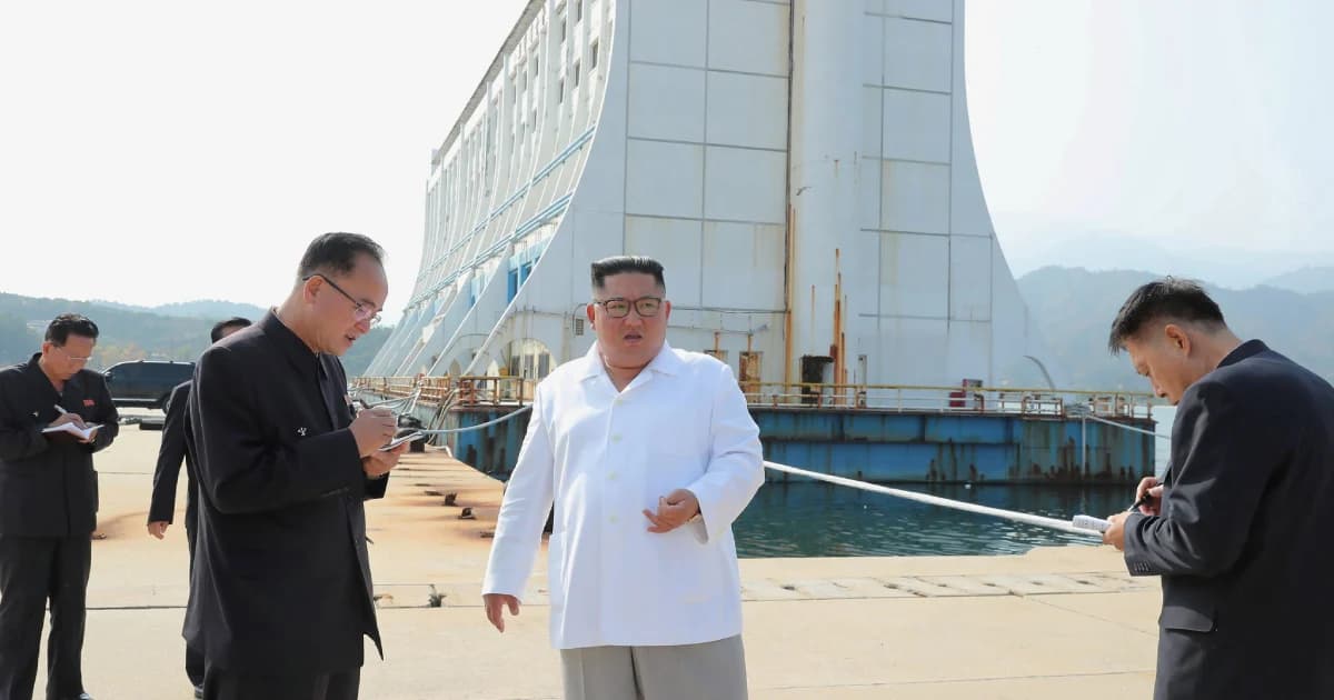 คิม จองอึน สั่งรื้อรีสอร์ตที่เกาหลีใต้สร้างในภูเขากุมกัง ชี้สภาพทรุดโทรม