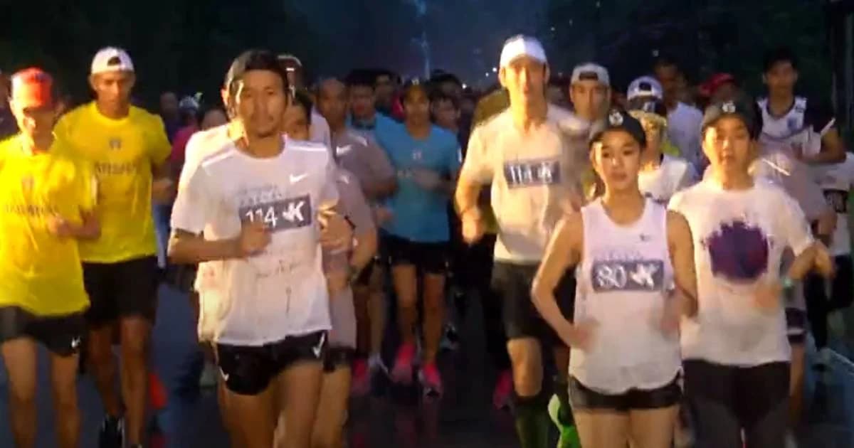 พี่ตูน นำวิ่งฝ่าฝนเริ่มก้าวครั้งใหม่เพื่อ 7 โรงพยาบาลภาคใต้