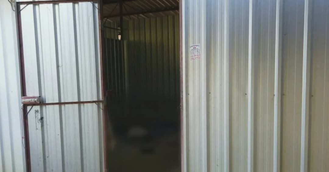 ฆ่าอำพราง หนุ่มก่อสร้าง ใช้เสื่อห่อศพหมกแคมป์คนงาน