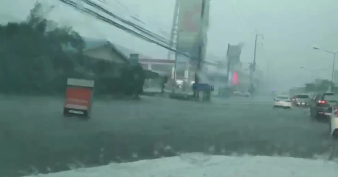 กระบี่เตือนพื้นที่เสี่ยง เฝ้าระวังอันตราย ฝนตกหนัก น้ำท่วมฉับพลัน