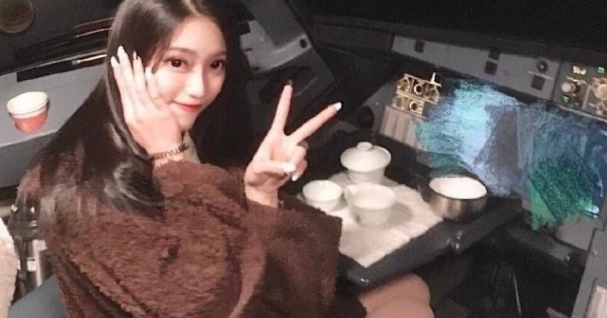 ลงดาบห้ามกัปตันหนุ่มบินจีนตลอดชีวิต หลังปล่อยสาวเข้าห้องนักบินแชะรูปลงโซเชียล