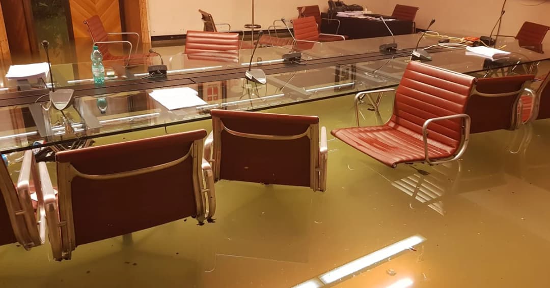 สภาท้องถิ่นในอิตาลีถูกน้ำท่วม หลังโหวตปัดตกมาตรการรับมือโลกร้อน