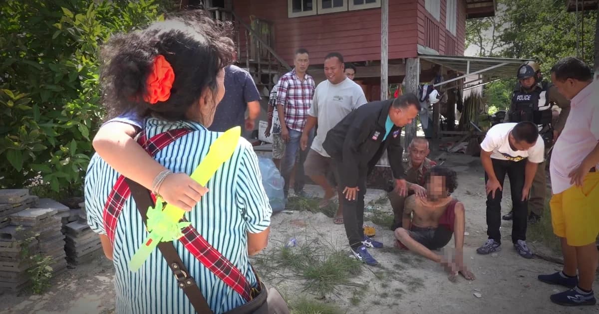 ระทึก! บุกรวบพ่อเมายา จับลูก 4 ขวบเป็นตัวประกัน
