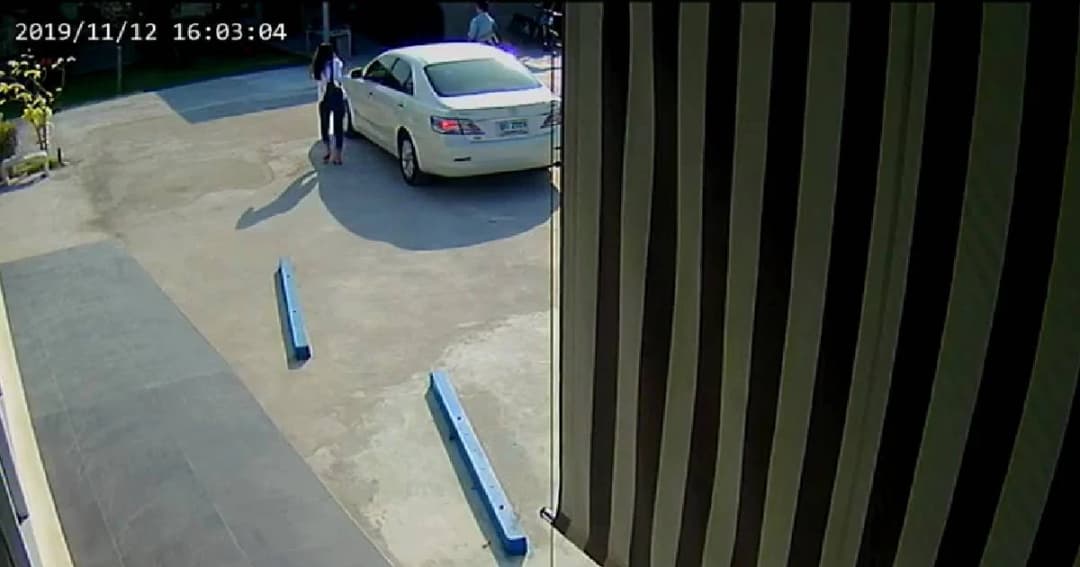 วงจรปิดภาพ นศ.สาว ก่อนโดนมอมยาย่านลาดกระบัง