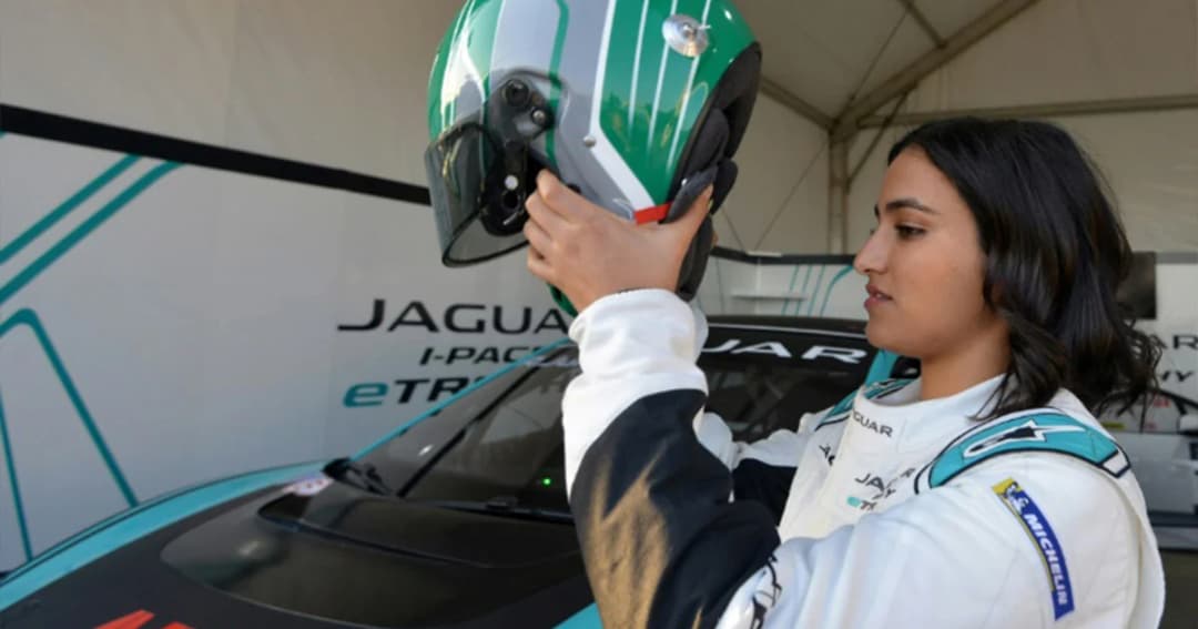 “รีมา” สาววัย 27 ปี นักแข่งรถหญิงคนแรกของซาอุดิอาระเบีย