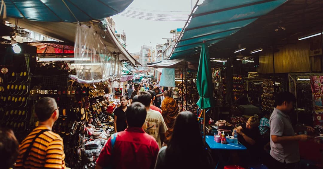 หนี้ครัวเรือนไทยพุ่งค่าครองชีพสูงรายได้ลด เสนอรัฐบาลดูแลราคาสินค้าแก้ปัญหาเศรษฐกิจ