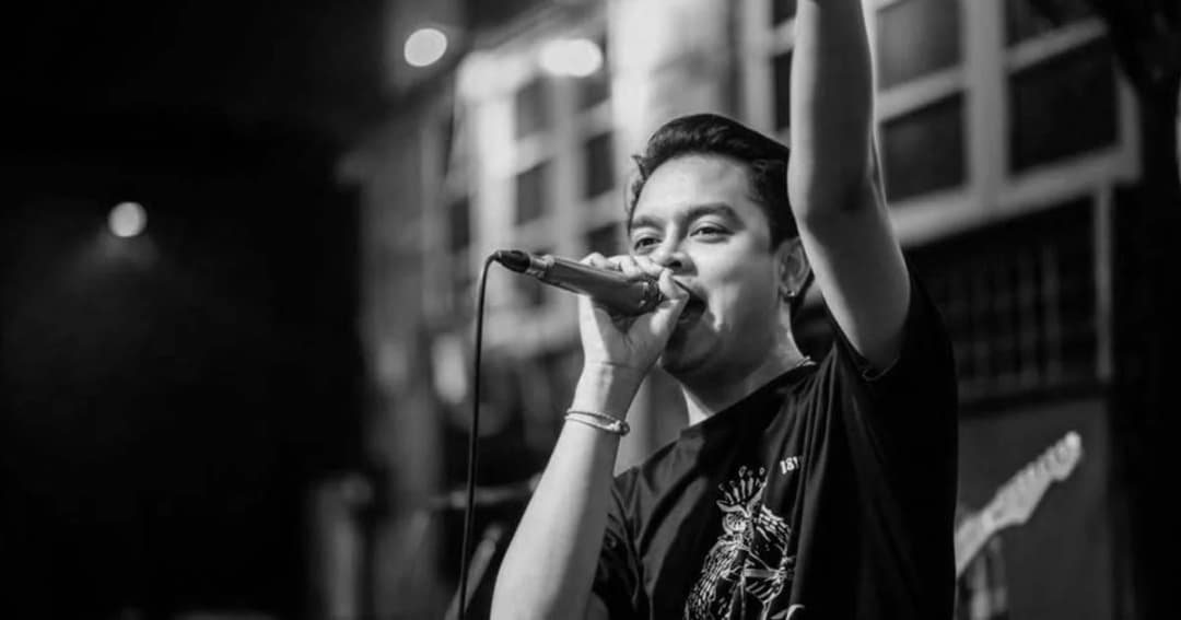 แฟนคลับช็อก! คิว FridayNight To Sunday เจ้าของเพลงดัง “ห้องนอน” เสียชีวิตแล้ว