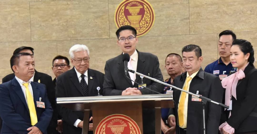 มงคลกิตติ์ ยันกลับเข้าร่วมรัฐบาลไม่เกี่ยวข่าว ‘แจกกล้วย’ เลข 8 หลัก