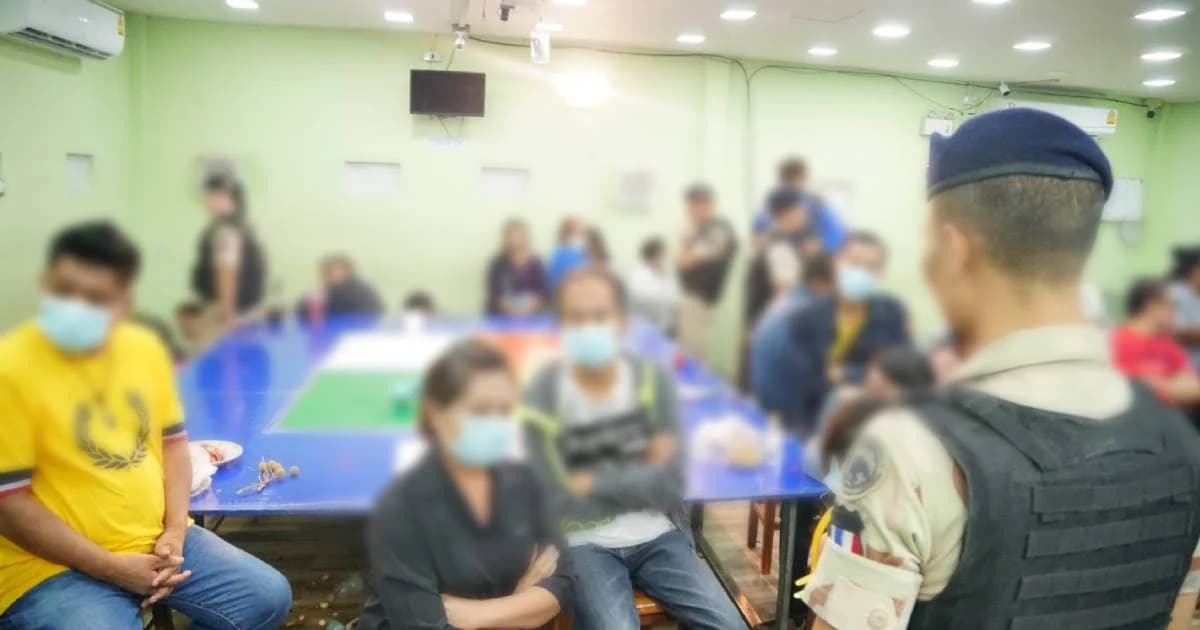 บุกทลาย บ่อนเจ๊รุ้ง นครนายก รวบนักพนัน 57 คน อ้างจ่ายส่วยผู้ว่าฯแล้ว