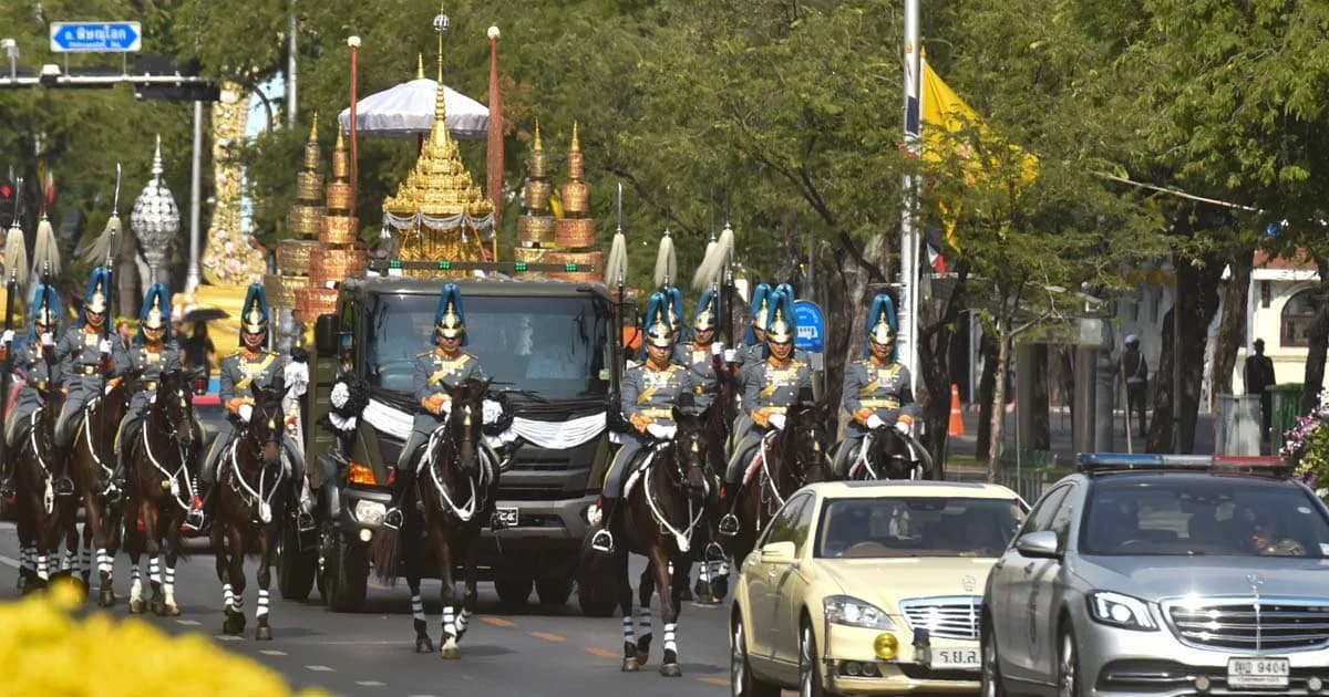 ร่วมไว้อาลัยรัฐบุรุษครั้งสุดท้าย พระราชเพลิงศพ พล.อ.เปรม