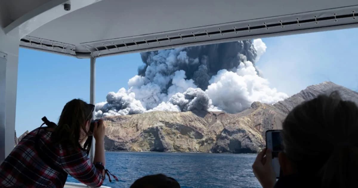 มีผู้เสียชีวิตจากเหตุภูเขาไฟระเบิดในนิวซีแลนด์แล้ว 5 ราย