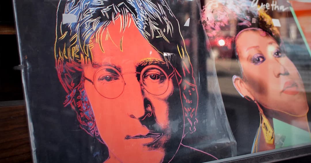 แว่นตาจอห์น เลนนอน ถูกประมูลทางออนไลน์ในราคา 5.5 ล้านบาท