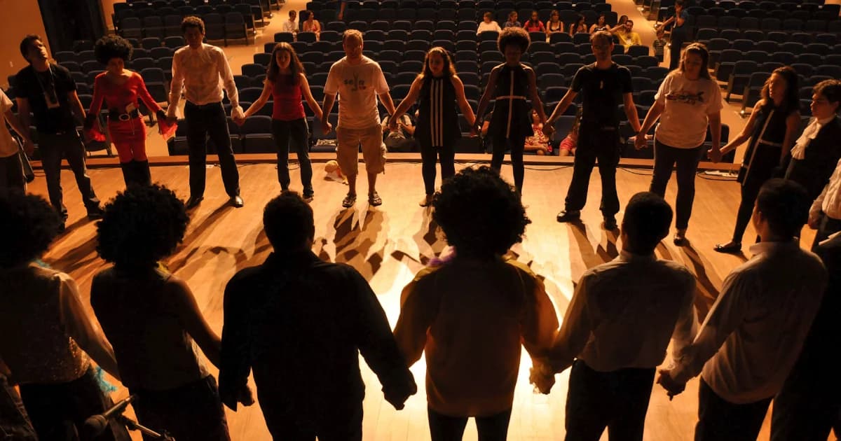 8 ข้อคิด เข้าใจหลักการ เคารพพื้นที่ส่วนบุคคล ในที่สาธารณะ