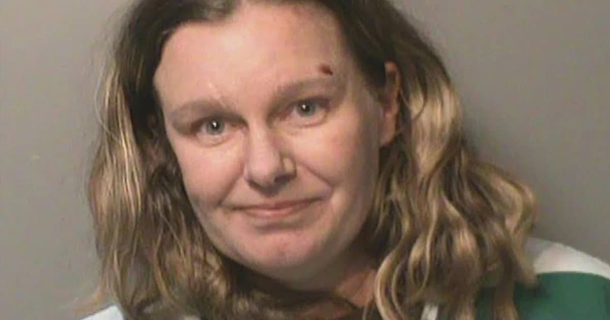 สาวใหญ่อเมริกันขับรถชนเด็กสาววัย 14 อ้างเพราะเด็กสาวเป็นคนเม็กซิกัน