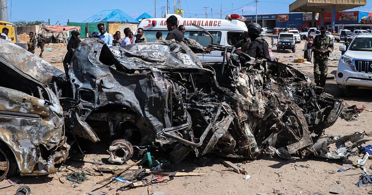 ระเบิดรถบรรทุกในโซมาเลีย เสียชีวิตอย่างน้อย 76 คน บาดเจ็บจำนวนมาก