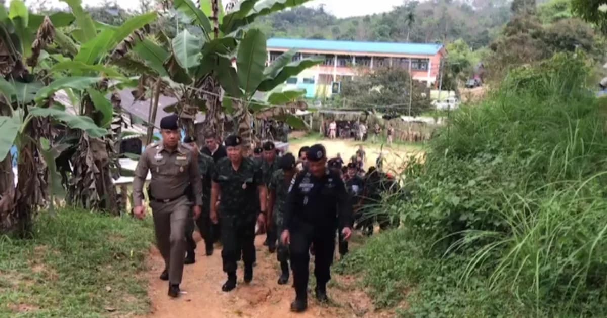 สั่งไล่ล่าคนร้ายกว่า 20 คน ยิงถล่มฐานฯ ชุดคุ้มครอง ต.ร่มไทร บนเทือกเขาสันกาลาคีรี