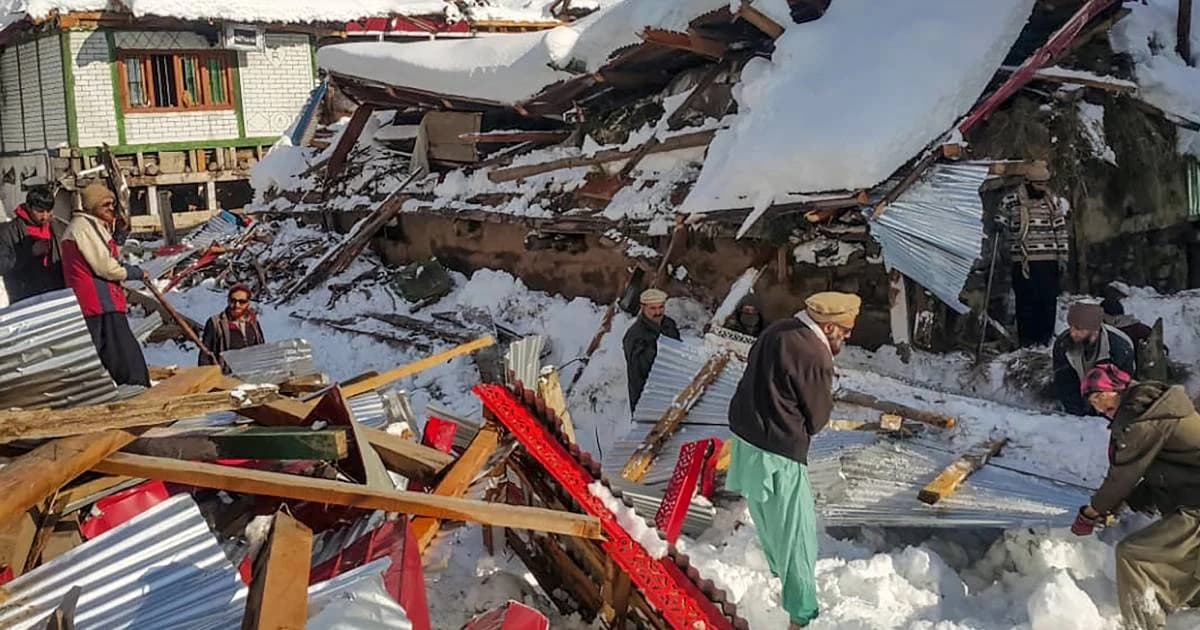 เกิดเหตุหิมะถล่มในแคชเมียร์ พบผู้เสียชีวิต 55 ราย