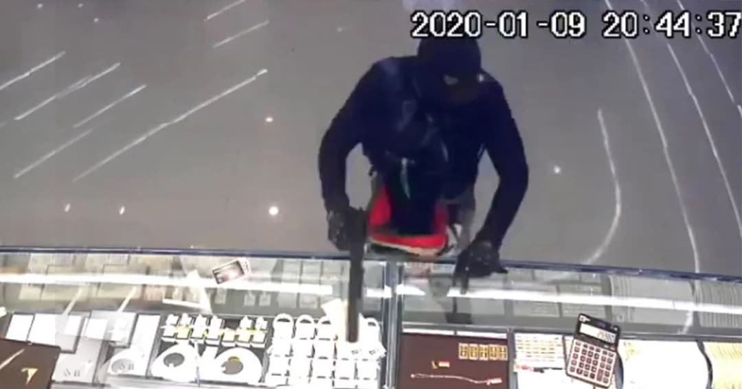 ผู้การฯ ลพบุรี วอนสื่อเสนอข่าวโจรชิงทองด้วยความระมัดระวัง คดีมีความคืบหน้าไปมากแล้ว