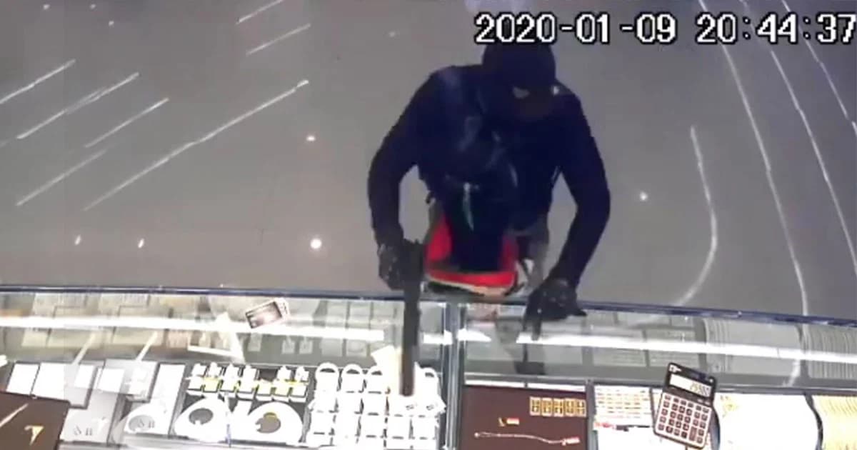 ผู้การฯ ลพบุรี วอนสื่อเสนอข่าวโจรชิงทองด้วยความระมัดระวัง คดีมีความคืบหน้าไปมากแล้ว