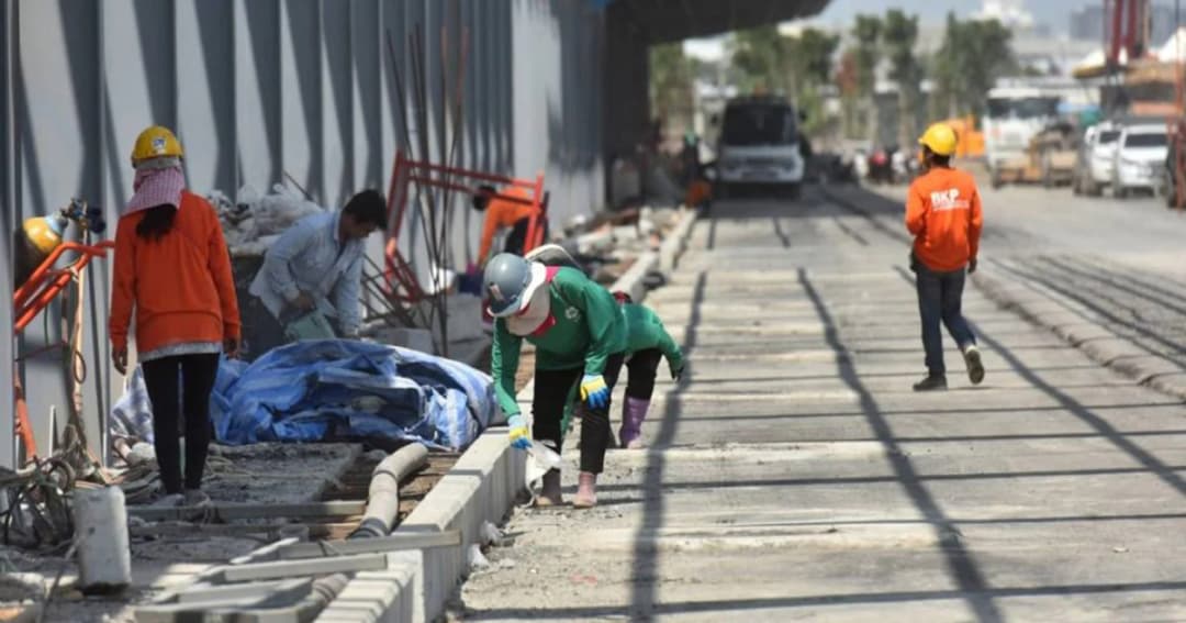 กลุ่มคนทำงานกลางแจ้งรับฝุ่น PM2.5 เสี่ยงป่วยโรคระบบหัวใจ หอบหืด โรคปอดอุดกั้นรื้อรัง