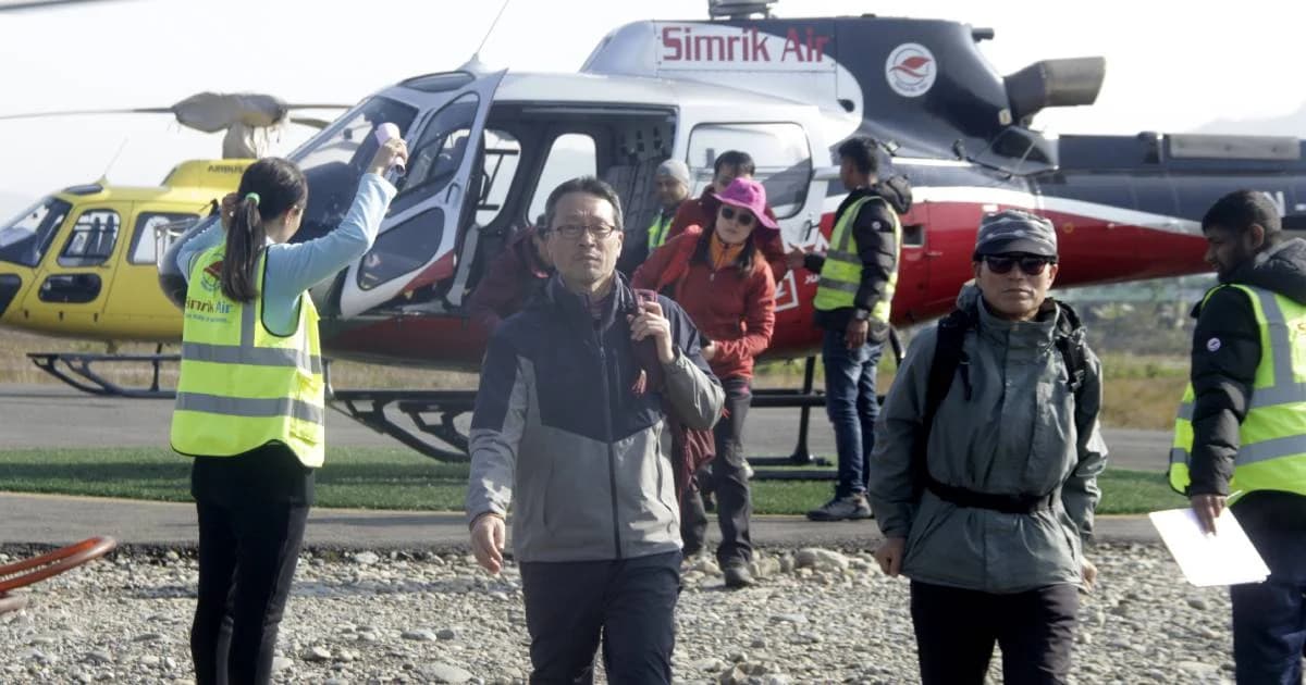 ทีมกู้ภัยเนปาลเร่งค้นหานักปีนเขาและไกด์ 7 ราย ที่สูญหายหลังเกิดเหตุหิมะถล่ม