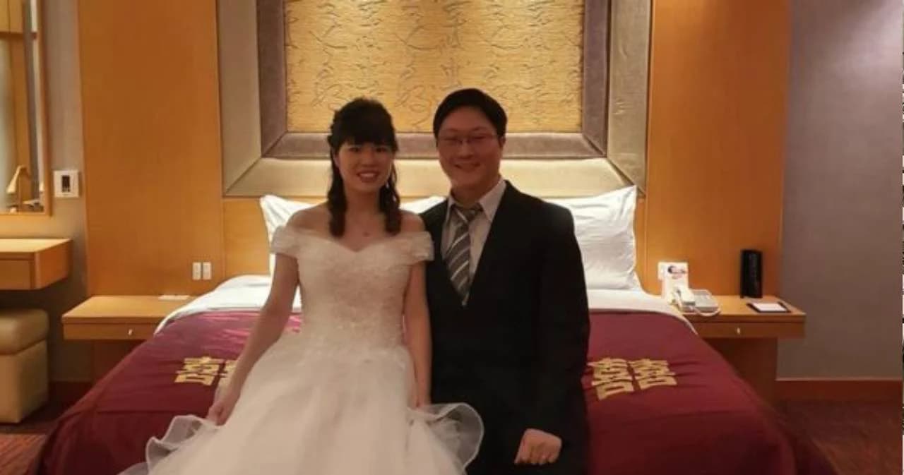 คู่รักสิงคโปร์เพิ่งกลับจากจีนจัดงานแต่งผ่านสตรีมมิ่ง หลังผู้ร่วมงานกังวลเรื่องไวรัสโคโรนา