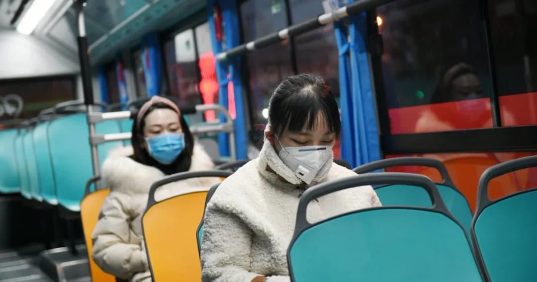 เมืองกว่างโจวติดตั้งเครื่องวัดอุณหภูมิจดจำใบหน้า บนรถโดยสารประจำทาง