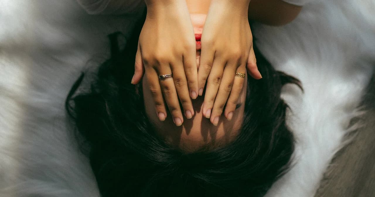 4 วิธีลดเครียดจากเหตุการณ์ความรุนแรง