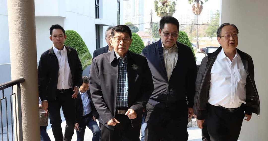 พปชร.ติวเข้มก่อนศึกซักฟอกตั้งวอร์รูมเรียลไทม์-ยังไม่ทาบส.ส.อนาคตใหม่