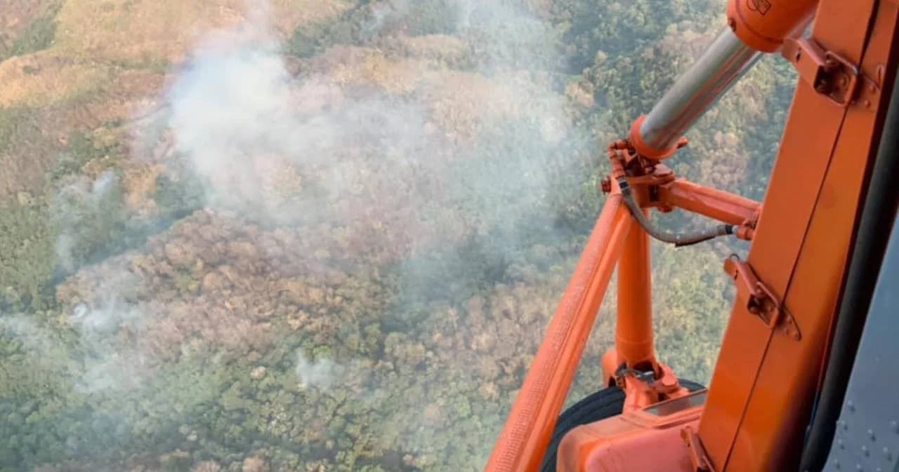 ปภ.ส่ง ฮ. ขึ้นบินสมทบดับไฟป่า หลังรร.เตรียมทหาร พบเสียหายแล้ว 1 พันไร่