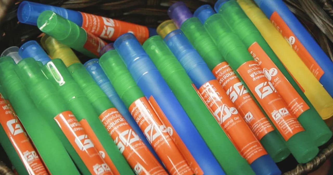 สจล. ผลิตสเปรย์และเจลแอลกอฮอล์พกพา แจกป้องกันไวรัสโควิด-19