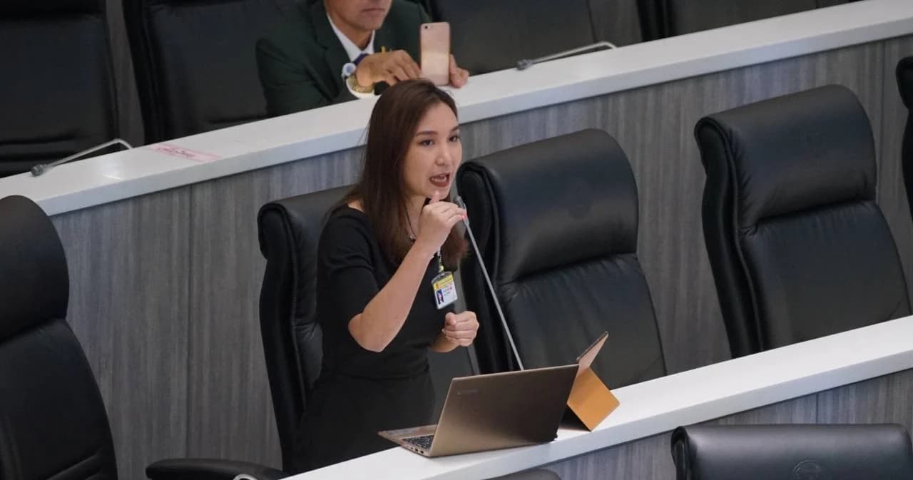 ศิริกัญญา ชี้ “ประยุทธ์” ทุจริตเชิงนโยบายเอื้อเอกชน เร่งแก้ กม.ช่วยผูกขาดสัมปทาน