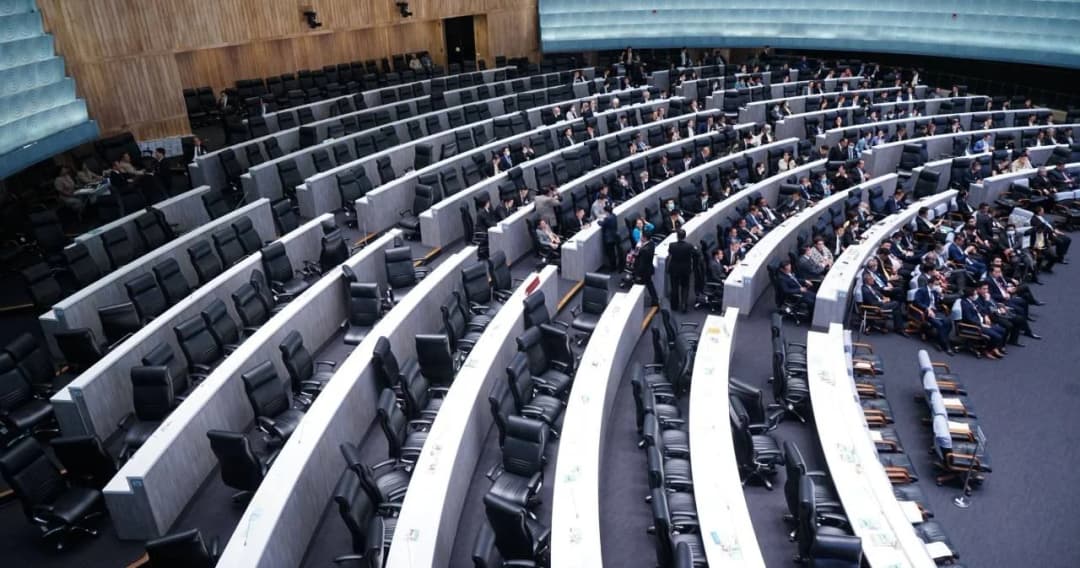 ปิดอภิปรายไม่ไว้วางใจ ฝ่ายค้านหมดเวลา “อนุพงษ์” รอดซักฟอก