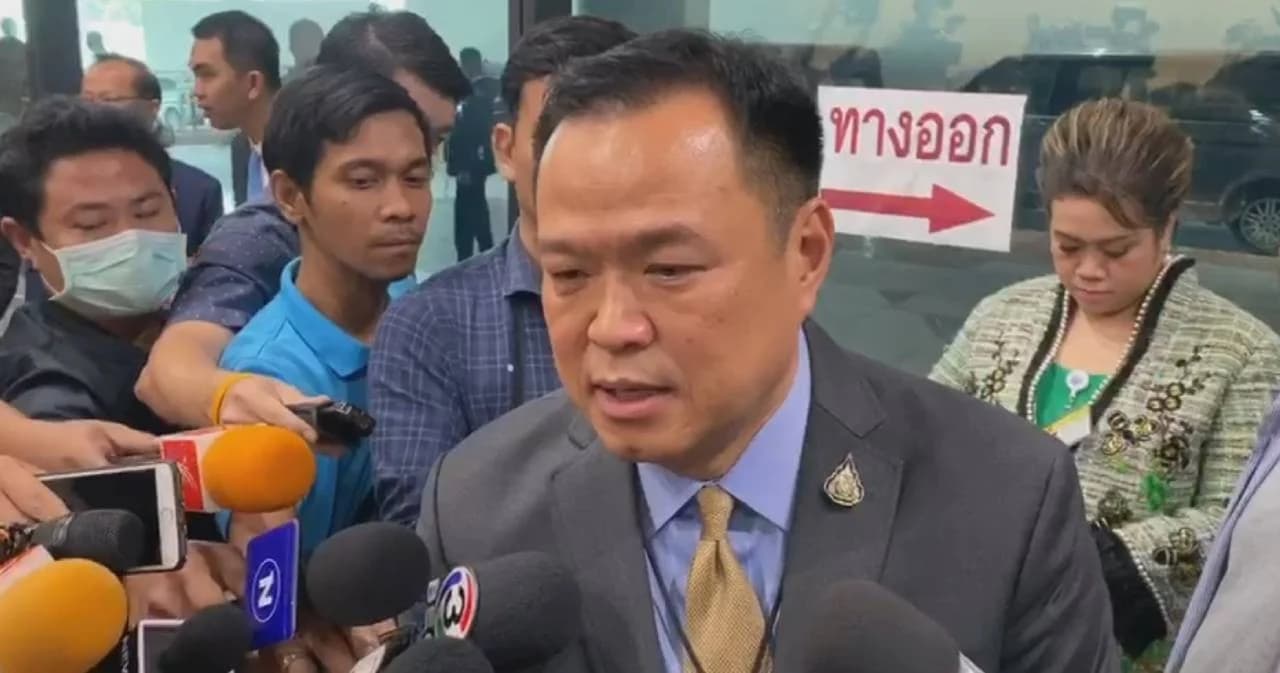 อนุทิน เผยนำเข้ายารักษาผู้ติดเชื้อไวรัสโควิด-19 จากจีนแล้ว