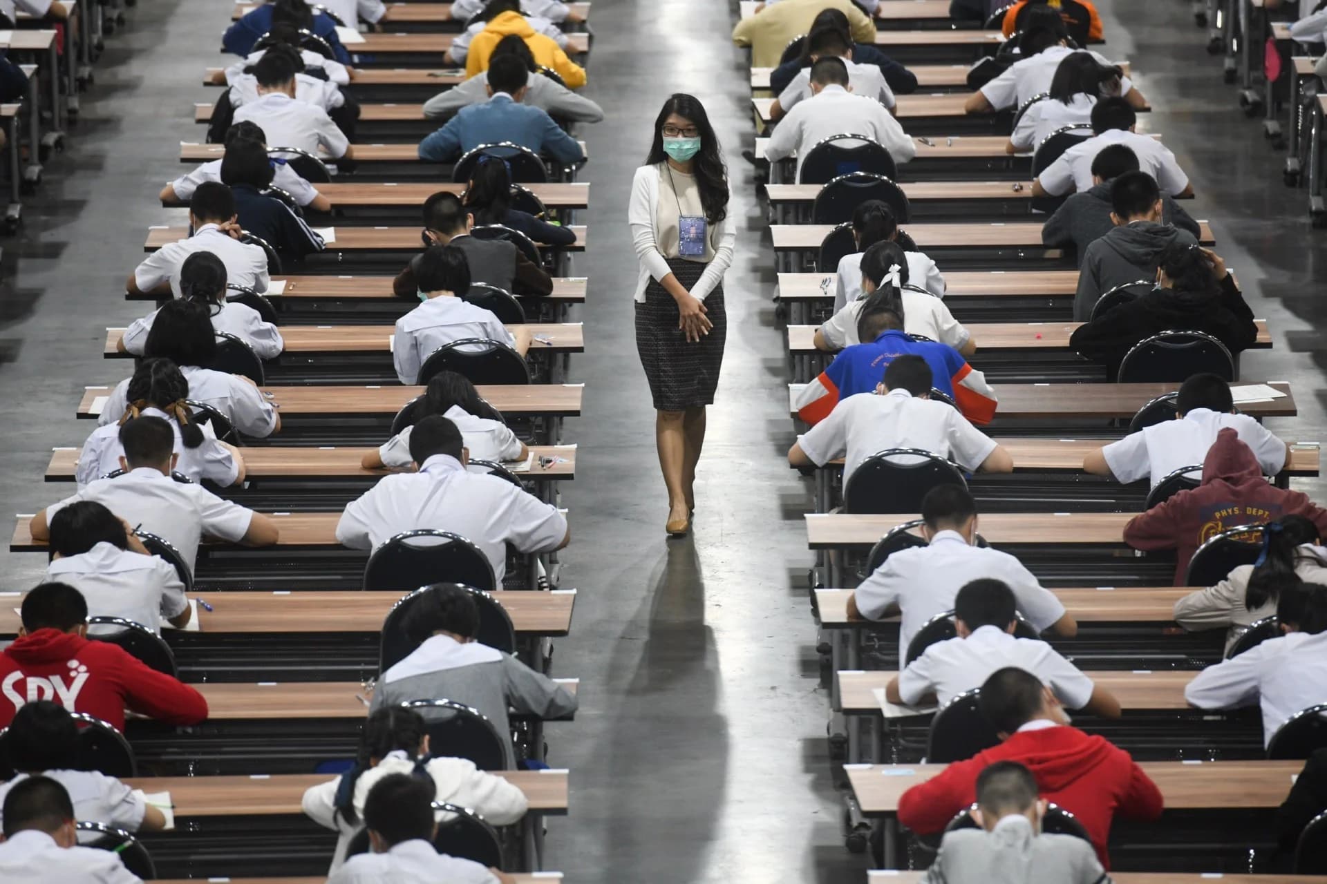 ศบค. ยืนยันผู้สมัครสอบ TCAS ที่ติดเชื้อโควิด-19 สามารถเข้าสอบได้