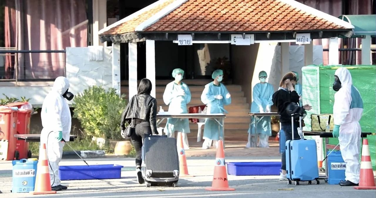มท.1 รับย้ายแรงงานกักโควิด-19 ไปกักต่อที่บ้าน ส่วนหนึ่งเพราะเรื่องงบประมาณ