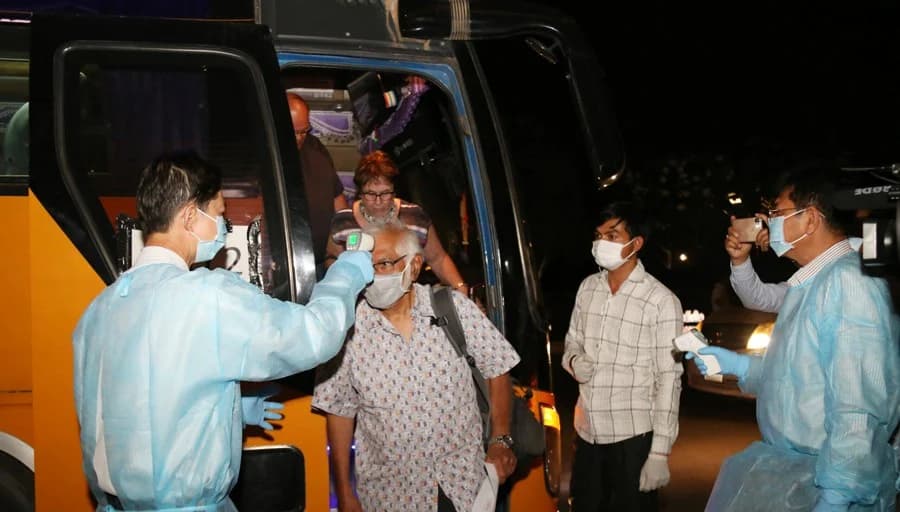 กัมพูชางดจัดสงกรานต์-สั่งปิดโรงเรียนกว่าร้อย หลังพบผู้ติดเชื้อโควิด-19 2 ราย